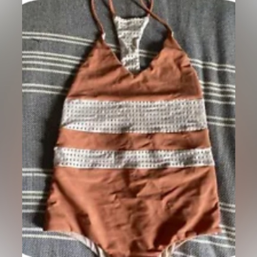 Acacia One Piece S Swimsuit - Salmon